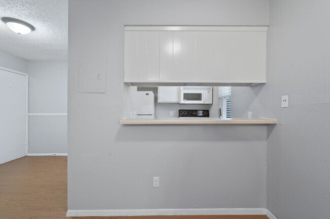 Building Photo - 4105 Speedway, Unit 102