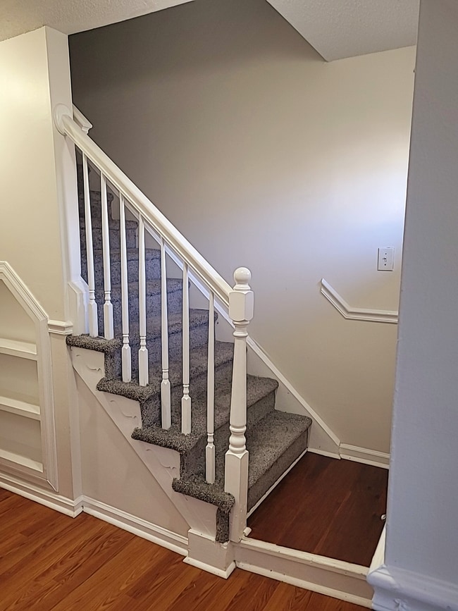 Building Photo - Spacious 3BR Townhome • $2,150 • Fenced Yard + Bonus Room • Prime Location