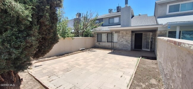 Building Photo - 6617 Dawn Dr