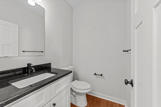 Building Photo - Modern 3 Bedroom home inside Downtown Raleigh, Fenced-in Backyard, Updated Kitchen, Pet Friendly!