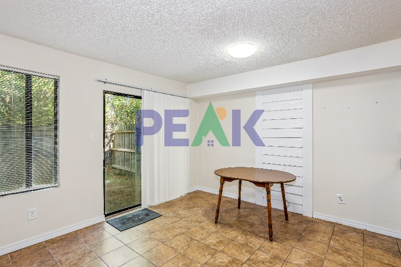 Building Photo - 9725 US-98