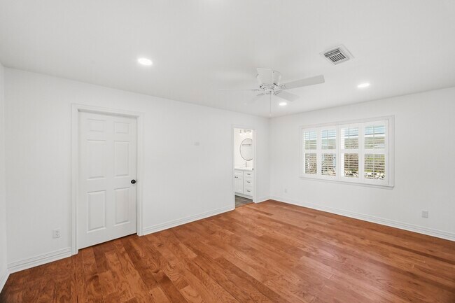 Building Photo - 6131 Yarwell Dr