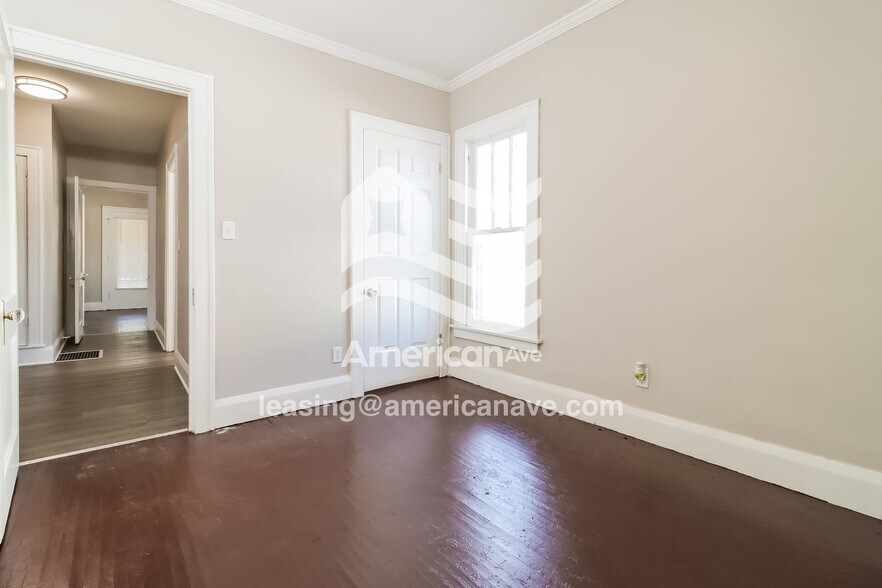 Building Photo - 3962 Woodhaven Dr