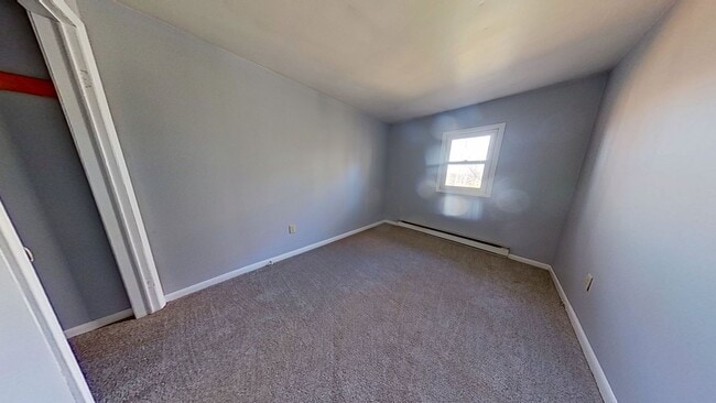 Building Photo - Apartment