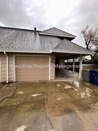 Building Photo - 3098 Aspen St