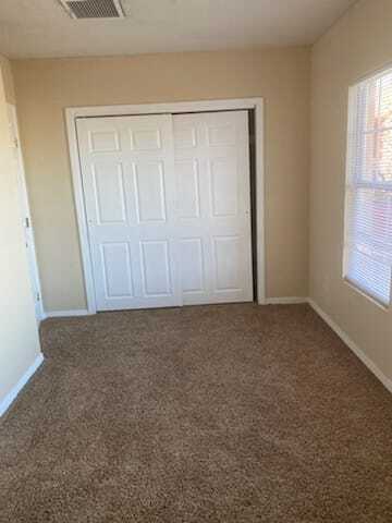 Building Photo - 14633 Valentin Dr