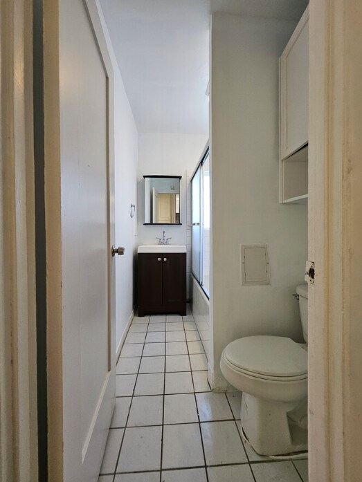 Building Photo - 2623 Hillcrest Dr