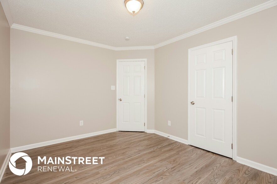 Building Photo - 7839 Ambleside Dr