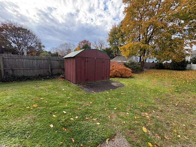 Building Photo - 3 Brookwood St