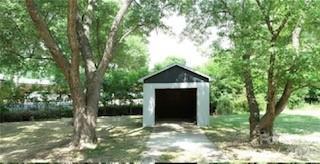 Building Photo - 67 Whispering Pnes Rd