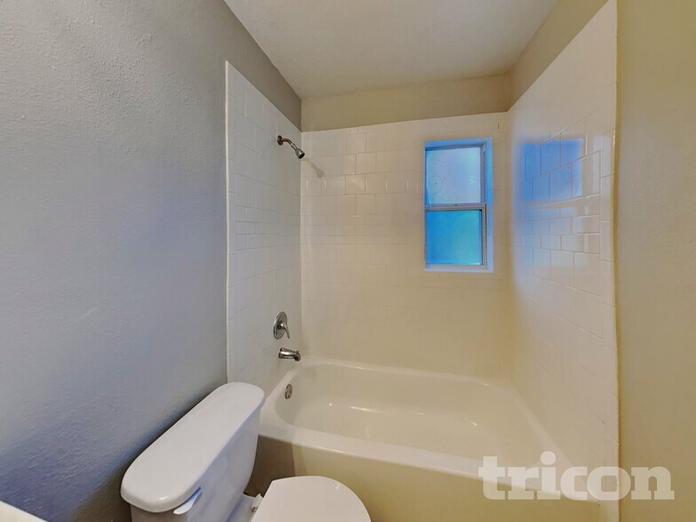 Building Photo - 2018 Whispering Sands Ct