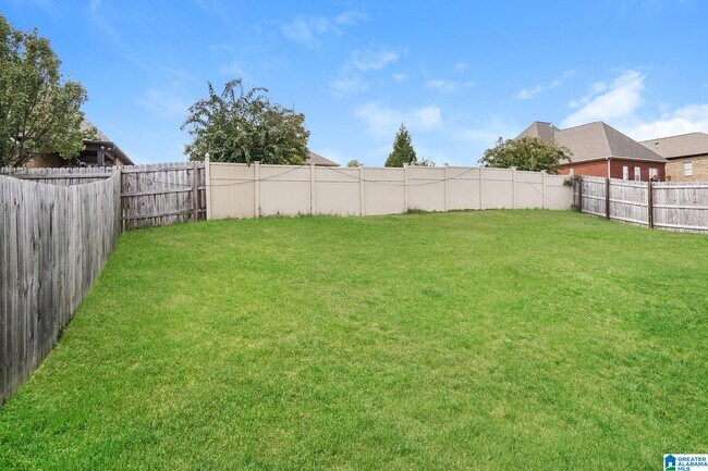 Building Photo - 936 Alise Cir