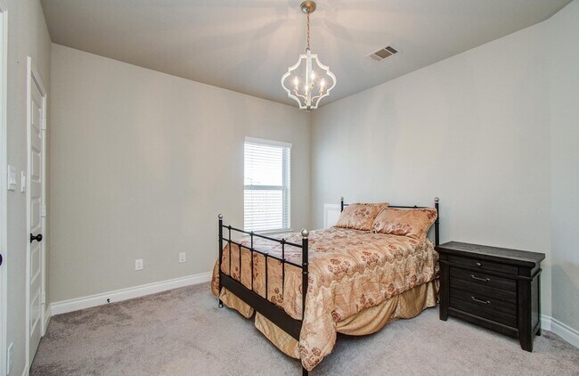 Building Photo - 10838 Bouldin Creek