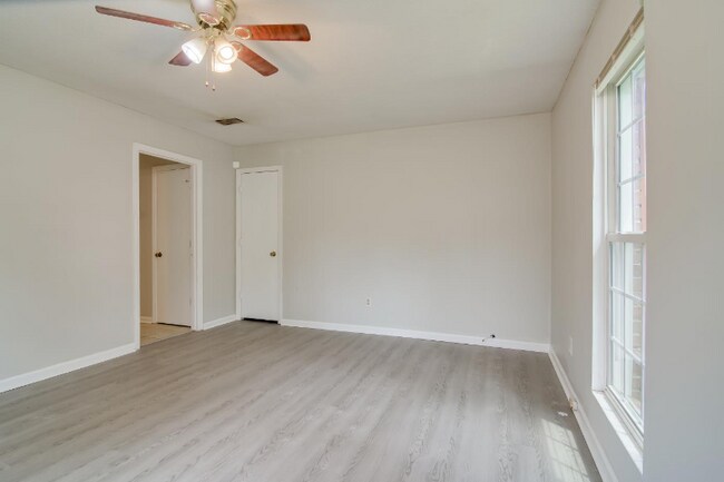 Building Photo - 2416 Winston Way