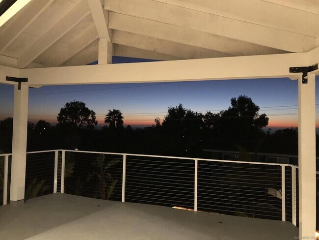 Building Photo - 1305 Blue Sky Dr