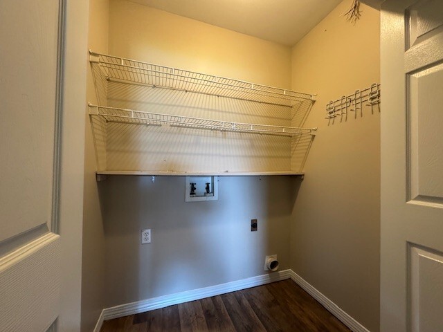 Building Photo - 829 Eden Oaks Dr