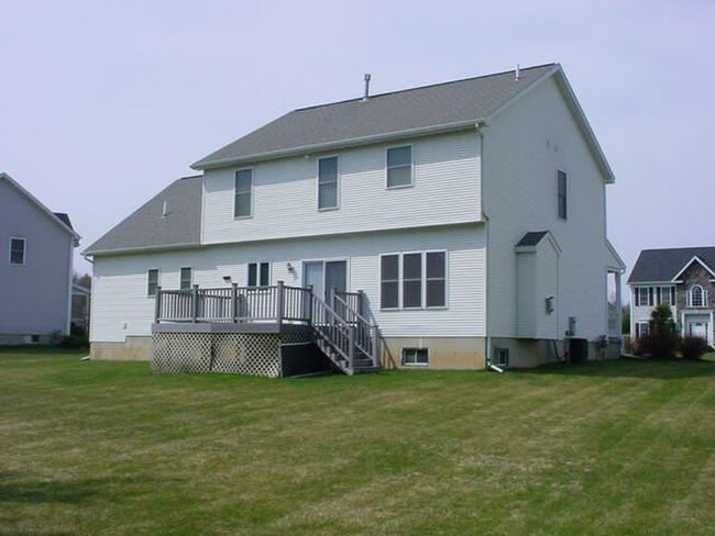 Building Photo - 6 Remmington Rd