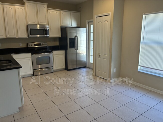 Building Photo - 13749 Lensdale Ln