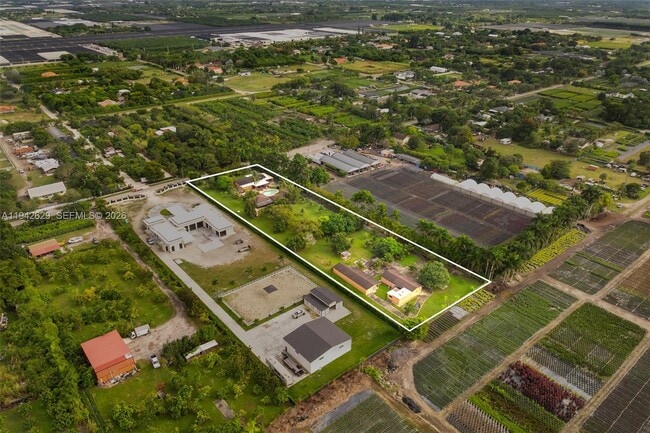 Building Photo - 20450 SW 198th Ave