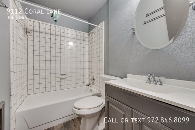 Building Photo - 930 Freeman St