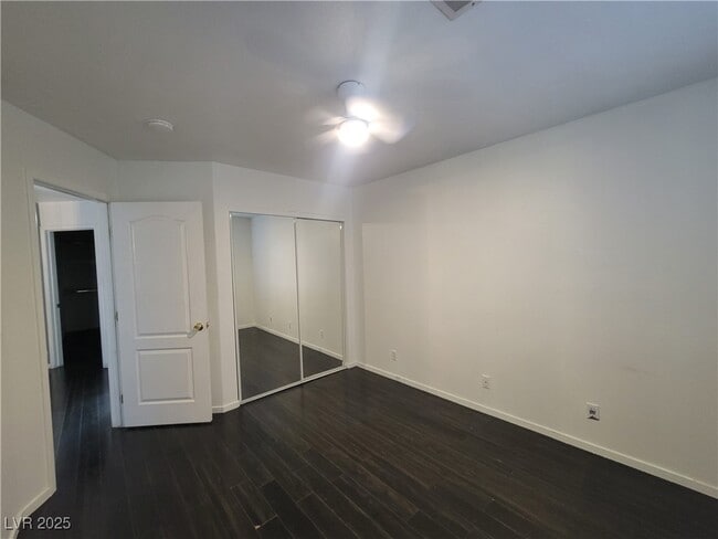 Building Photo - 2094 Silver Breeze Ave