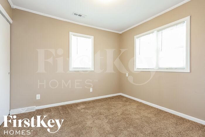 Building Photo - 6603 Pheasant Trail