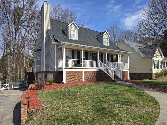 Building Photo - 2837 Bridgeport Dr
