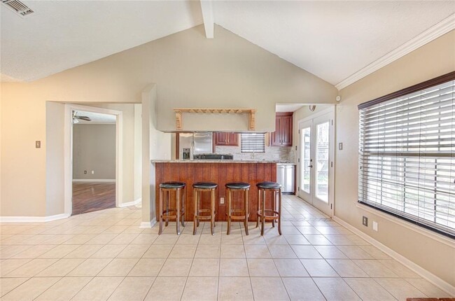 Building Photo - 4705 Dogwood Dr