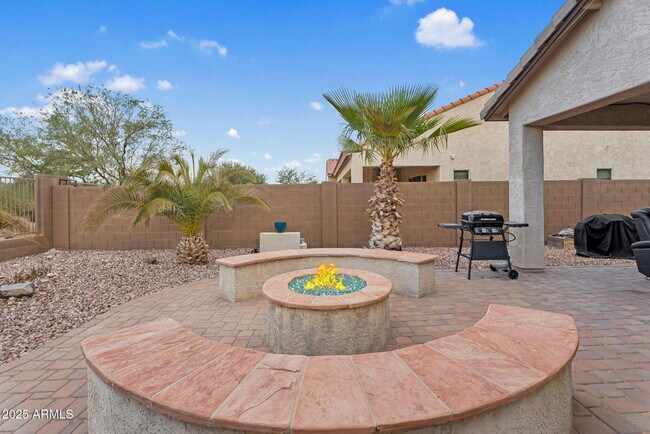 Building Photo - 6550 W Desert Blossom Way