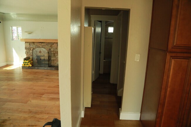 Building Photo - 4517 33rd St