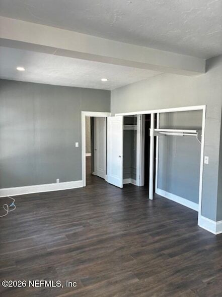 Building Photo - 2738 Riverside Ave