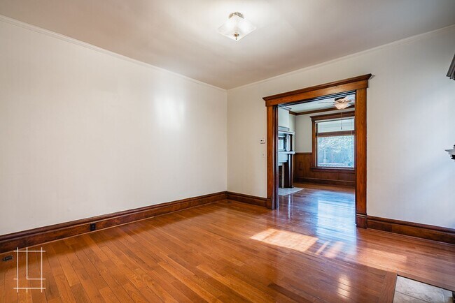 Building Photo - 350 Wilber Ave