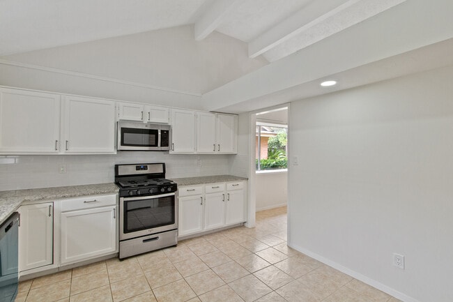 Building Photo - 7019 Yardley Dr