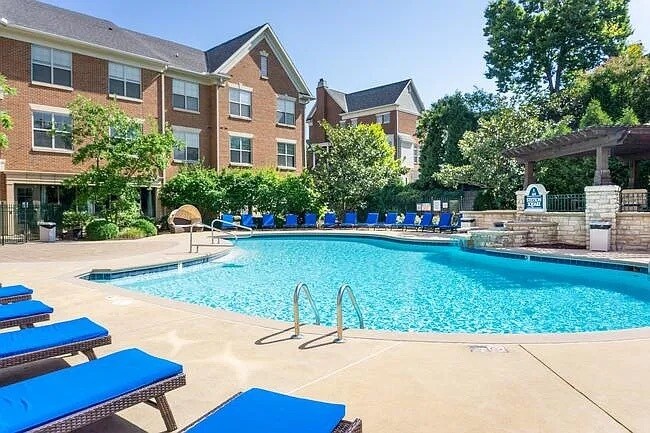 Building Photo - 214 Stetson St