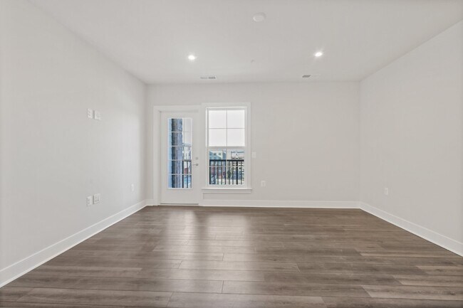 Building Photo - 100 St Ives Pl