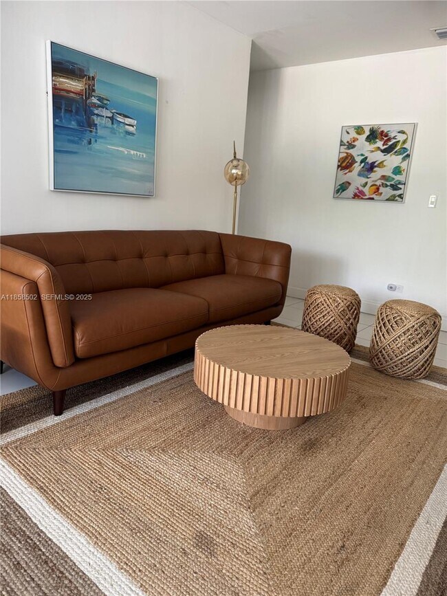 Building Photo - 1301 Grouper Dr