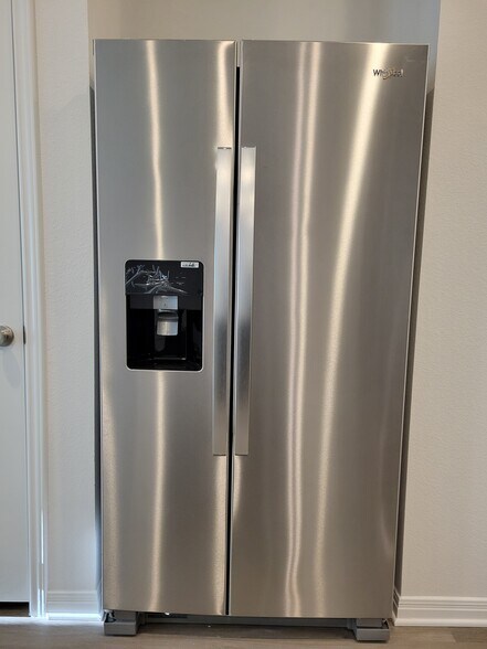 Building Photo - 1850 Settlers Glen Dr