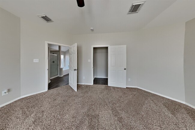 Building Photo - 3707 Cane Lake Dr