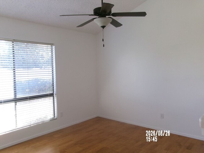 Building Photo - 1000 Olive Dr