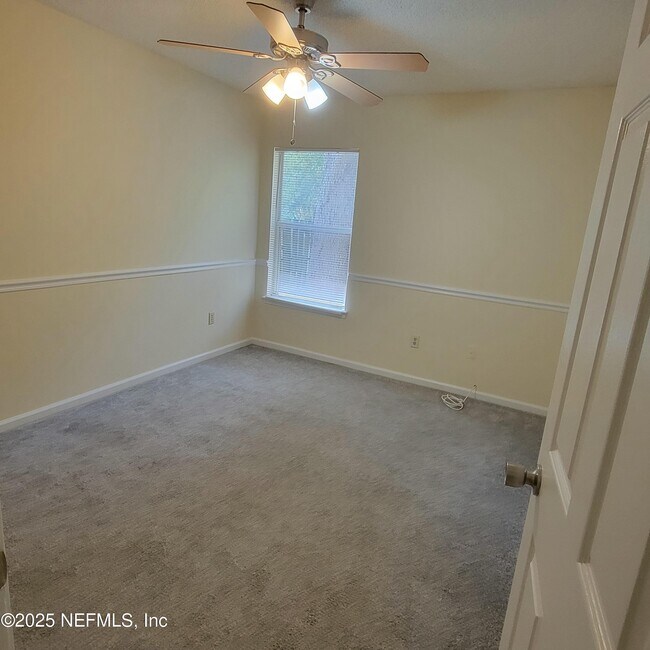Building Photo - 1714 Chandelier Cir E