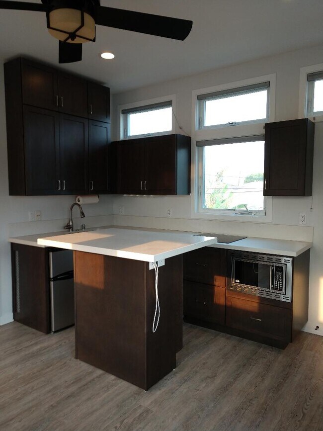 Kitchen - 3534 Wesley St