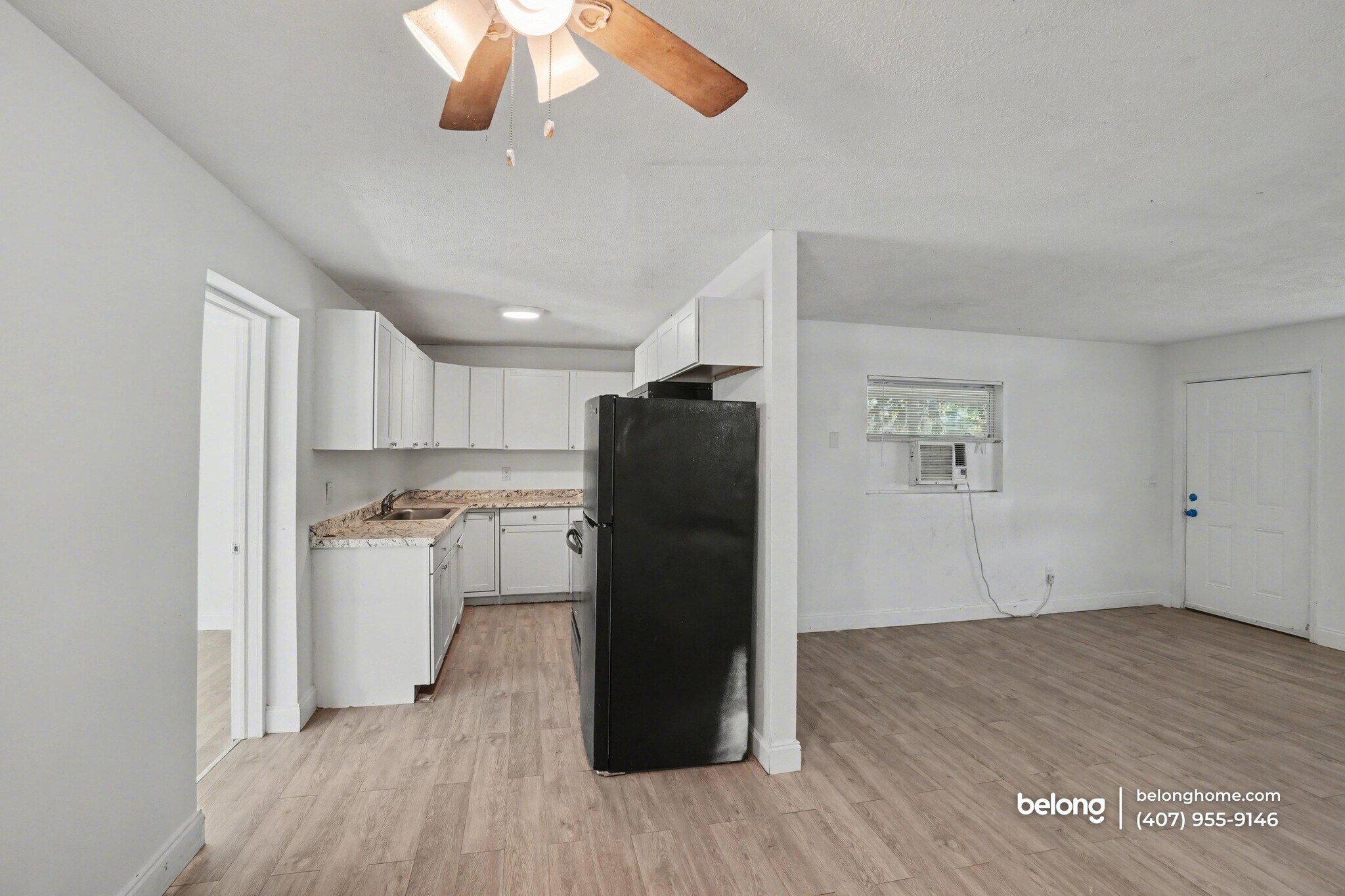 Building Photo - 2507 Stratford Dr