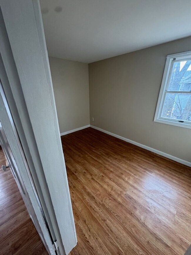 Building Photo - 38 Oak- Augusta