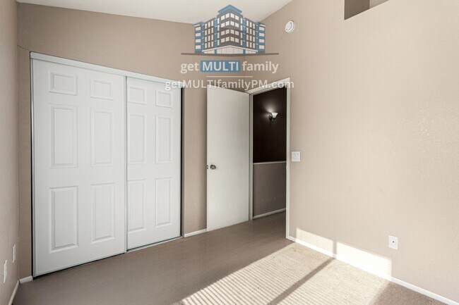 Building Photo - 18818 N 34th Dr