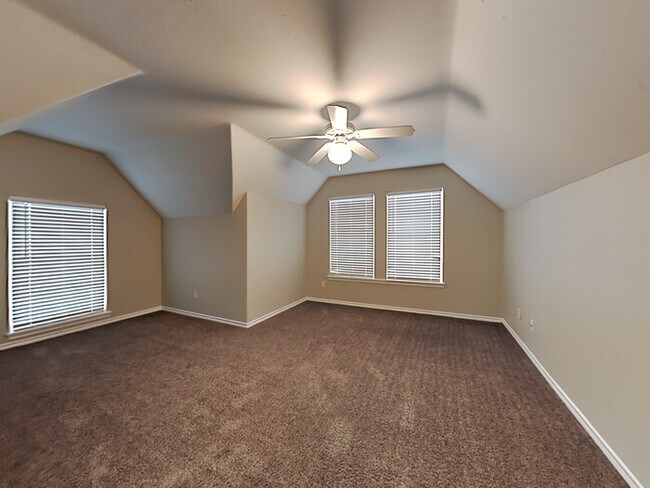 Building Photo - No Application Fee*