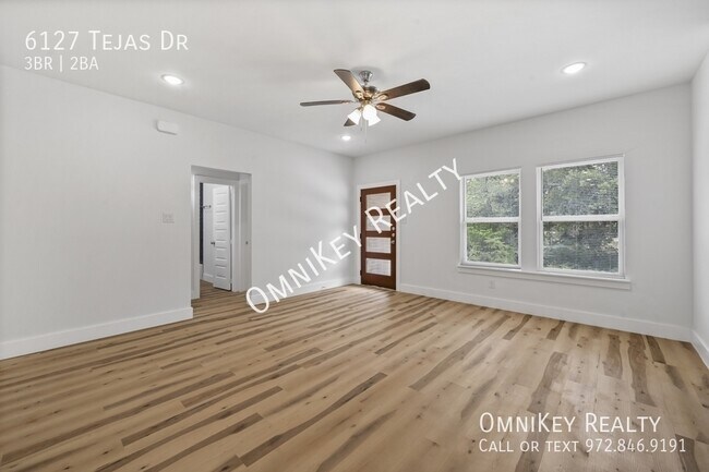 Building Photo - 6127 Tejas Dr