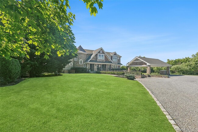 Building Photo - 61A S Bay Ave