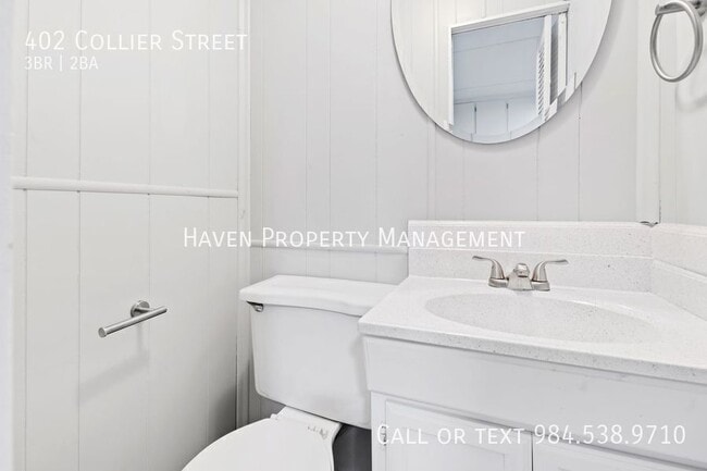 Building Photo - 402 Collier St