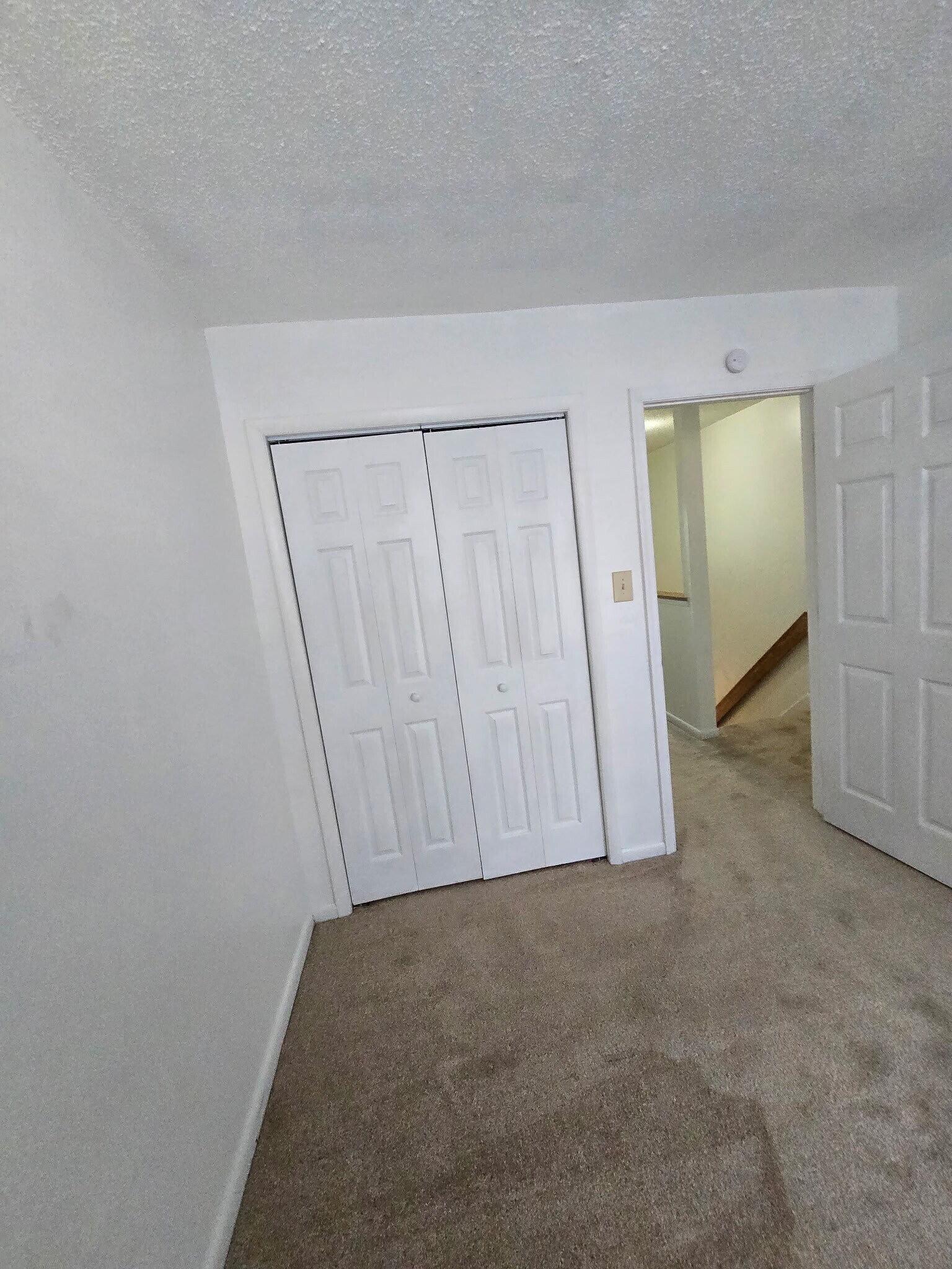 Building Photo - 2062 Elmhurst Ln