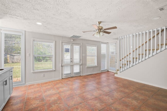 Building Photo - 5902 Hornwood Dr